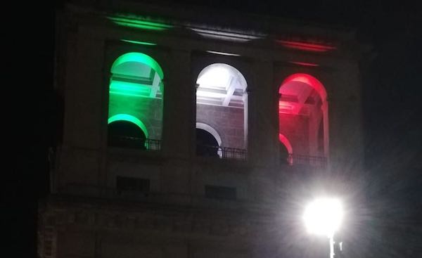 immagine notizia (ptn) Festa della Repubblica, la Torretta illuminata con il tricolore